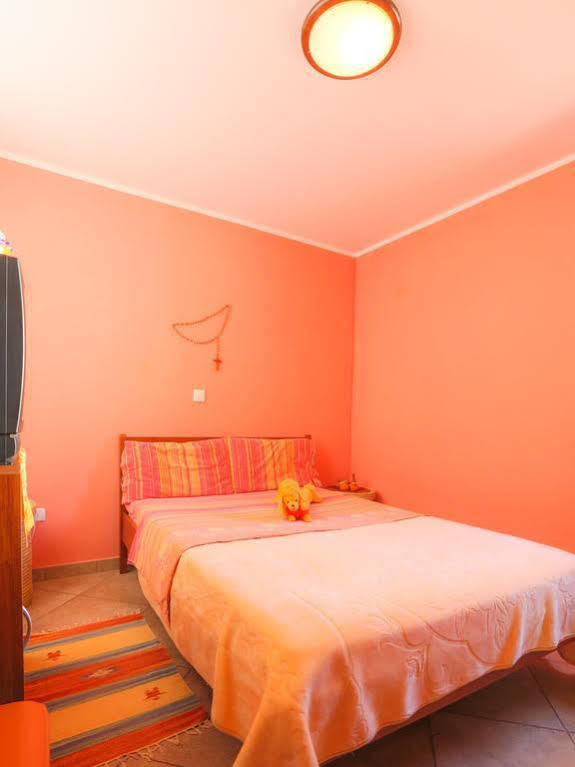 Nives Nb Apartment *